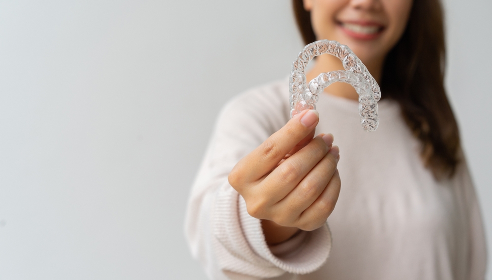 Invisalign and Oral Hygiene: Keeping Your Teeth Healthy While Straightening